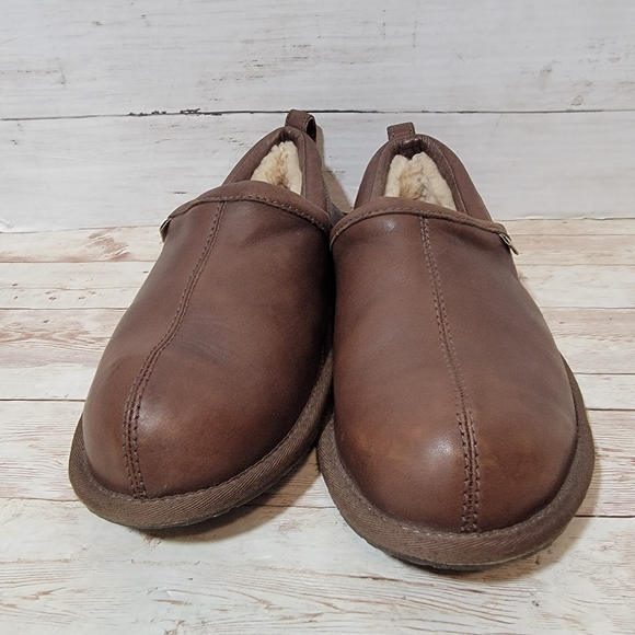 Ugg Men's Sheldon Slippers in brown leather - Picture 4 of 14